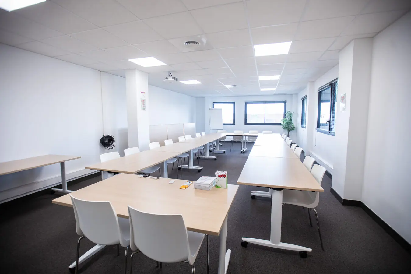 Grande salle de formation Garosud Montpellier — plénière et ateliers Grande salle de formation Garosud Montpellier — plénière et ateliers